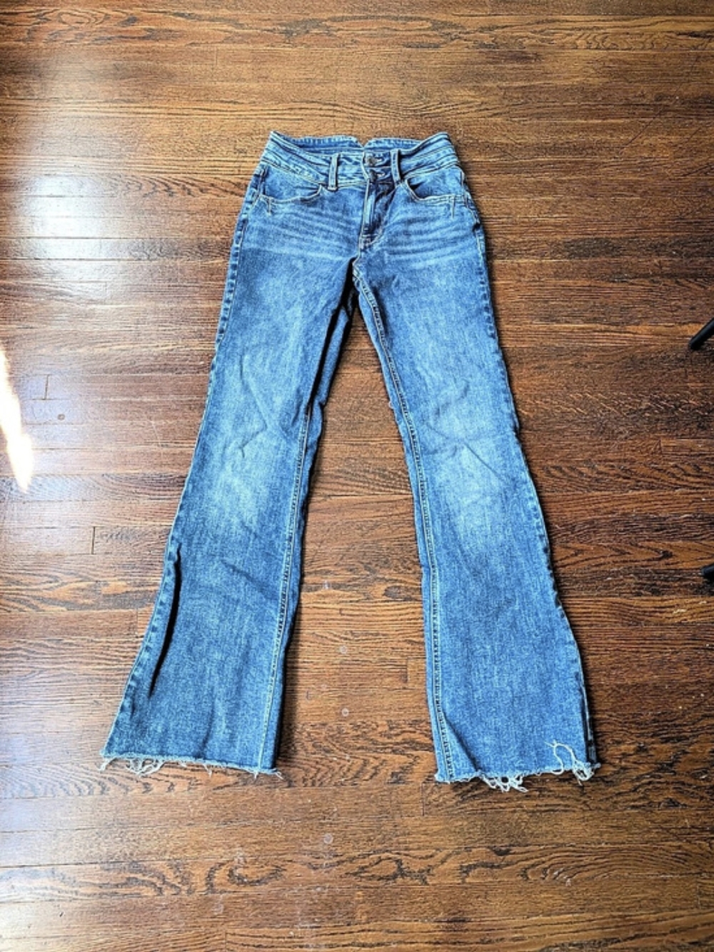 Mjeans By Maurices Women's High Rise Flare Jeans Medium Wash Size 2 Stretch Boho